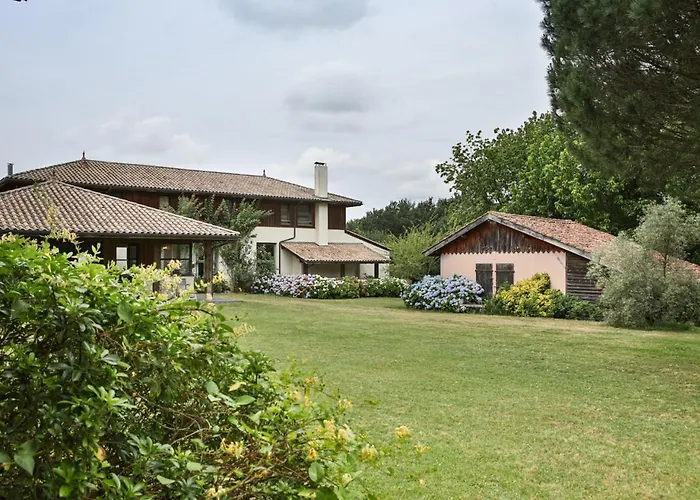 Πανσιόν Les Maisons Des Soeurs *